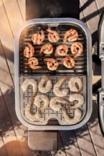 Weber Lumin 2000 Electric BBQ with Folding Stand in Black - Image 7